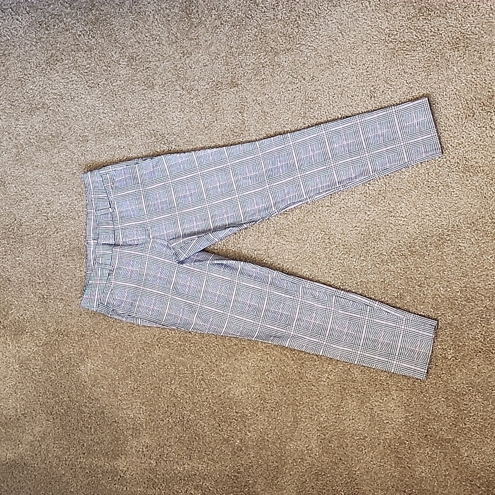 Old Navy Pixie Ankle Pants